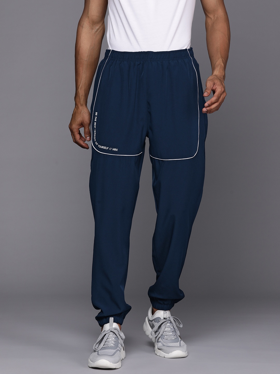 

HRX by Hrithik Roshan Men Contrast Piping Detail Relaxed Fit Joggers, Navy blue