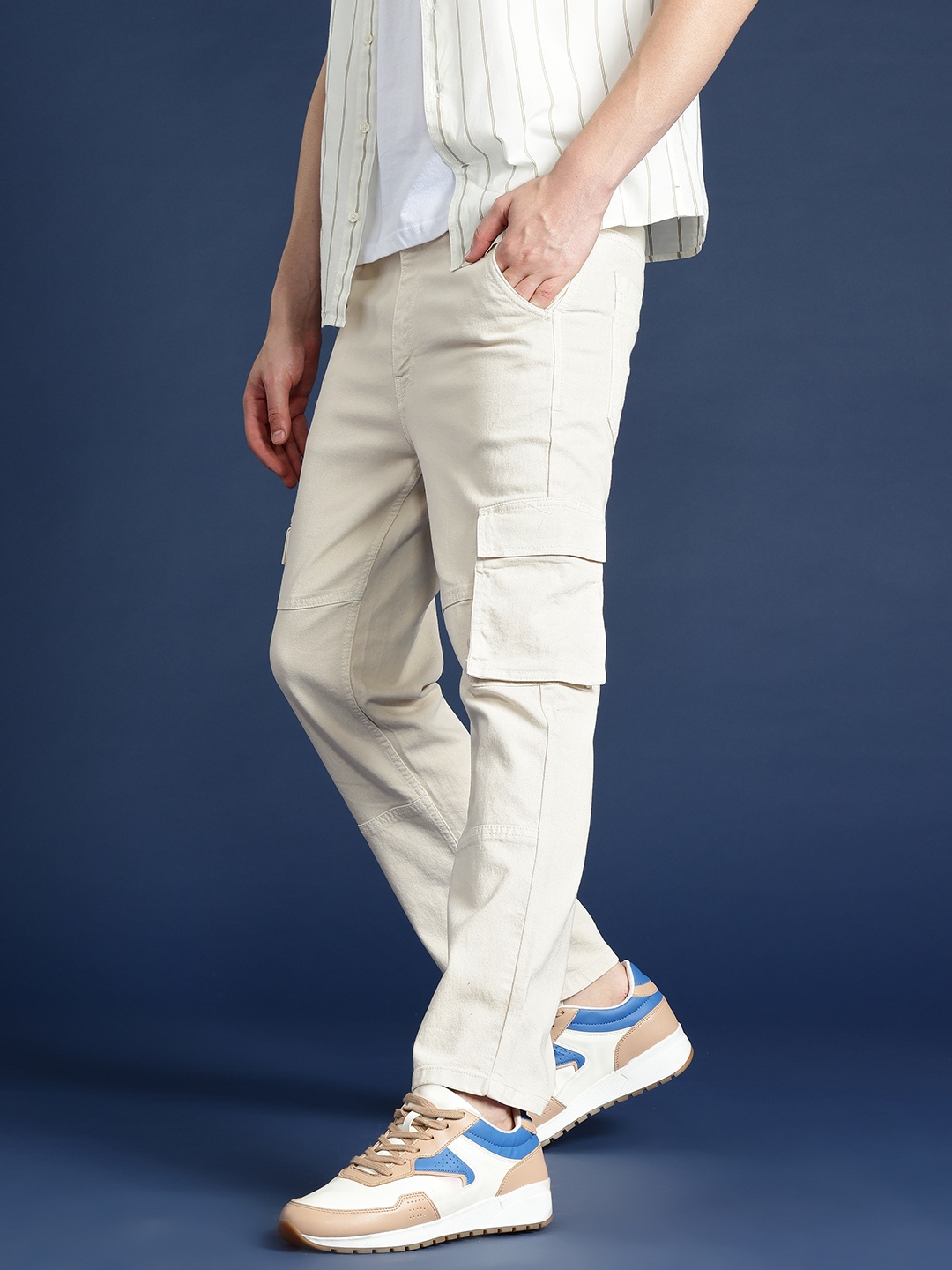

Mast & Harbour Men Cargo Jeans, Beige