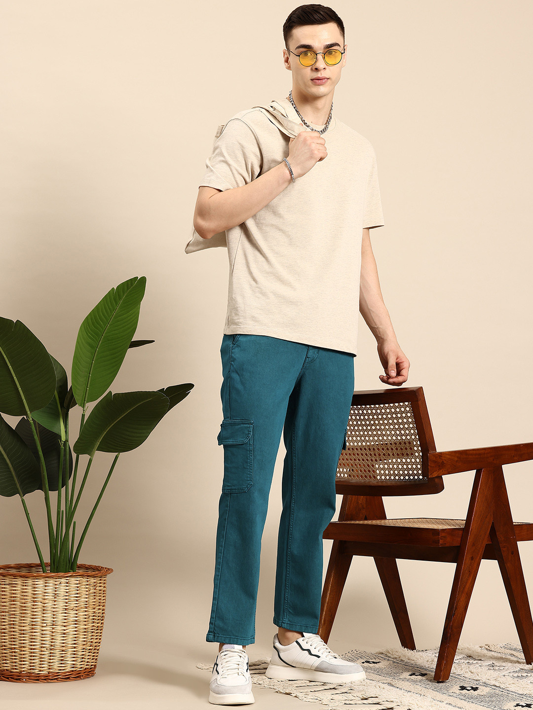 

Mast & Harbour Men Stretchable Cargo Style Jeans, Green