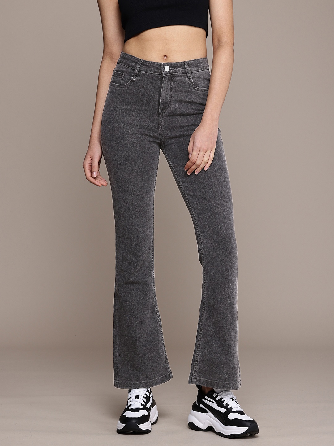 

The Roadster Life Co. Women High Rise Flared Fit Light Fade Stretchable Jeans, Black