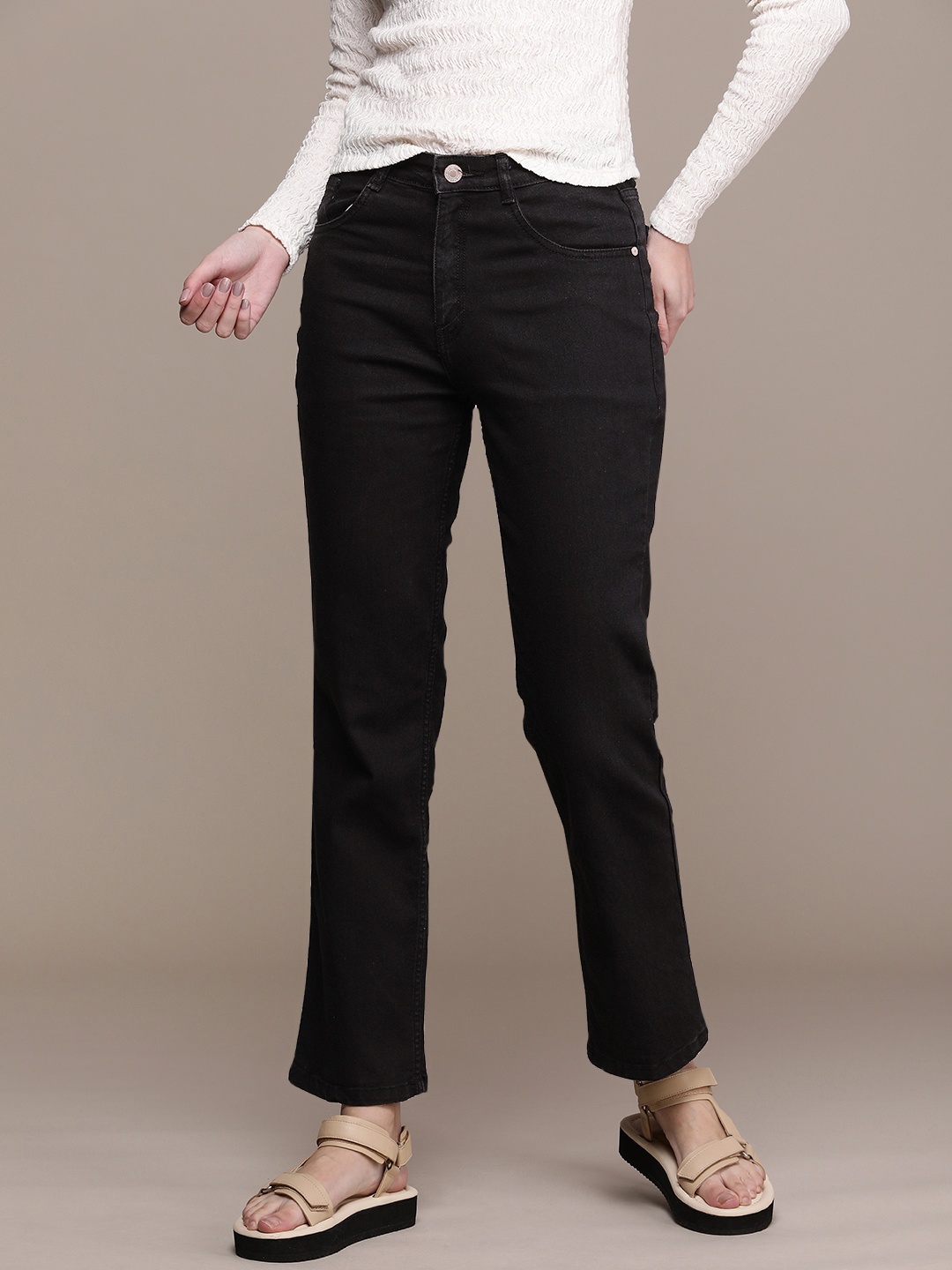 

The Roadster Lifestyle Co. Women Straight Fit Stretchable Jeans, Black