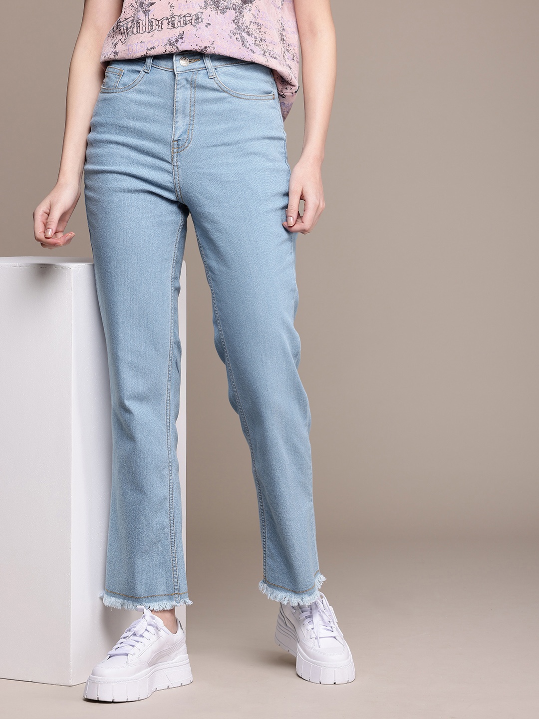 

The Roadster Life Co. Women Light Fade Stretchable Jeans, Blue