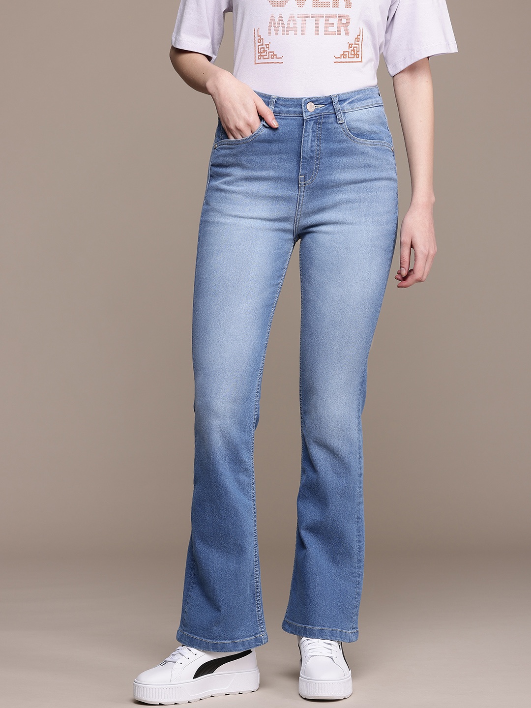 

The Roadster Life Co. Women Bootcut High-Rise Light Fade Stretchable Jeans, Blue