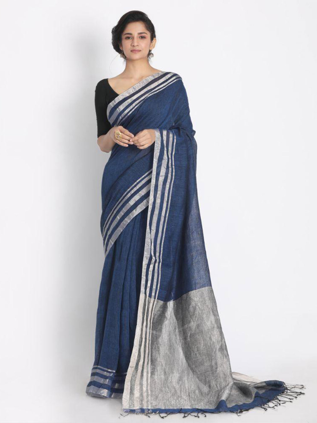 

Angoshobha Woven Design Pure Linen Saree, Blue