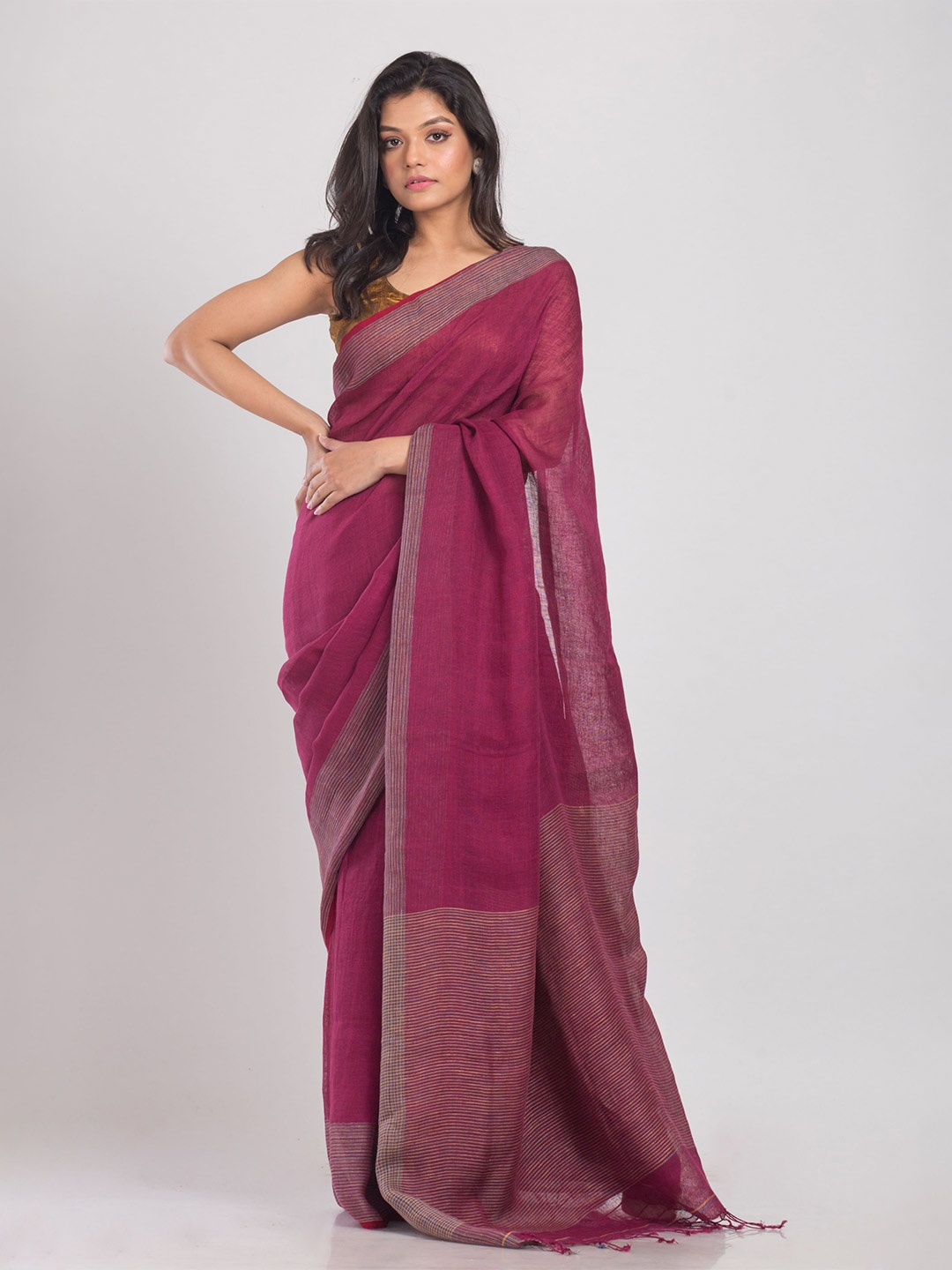 

Angoshobha Woven Design Pure Linen Saree, Maroon