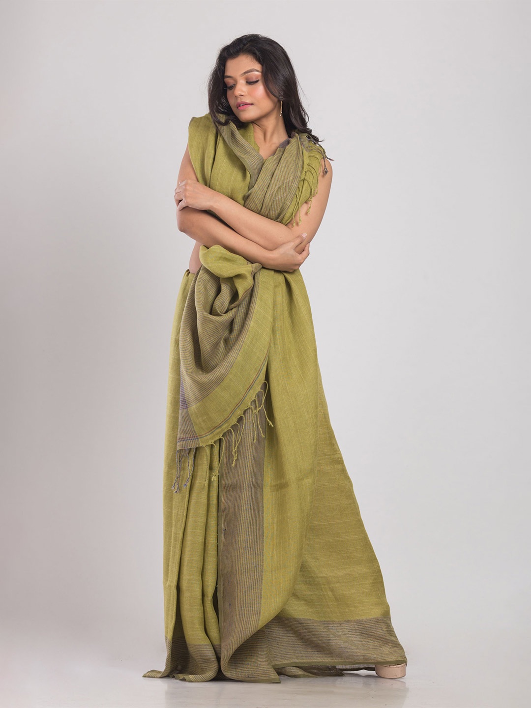 

Angoshobha Striped Woven Design Pure Linen Saree, Green