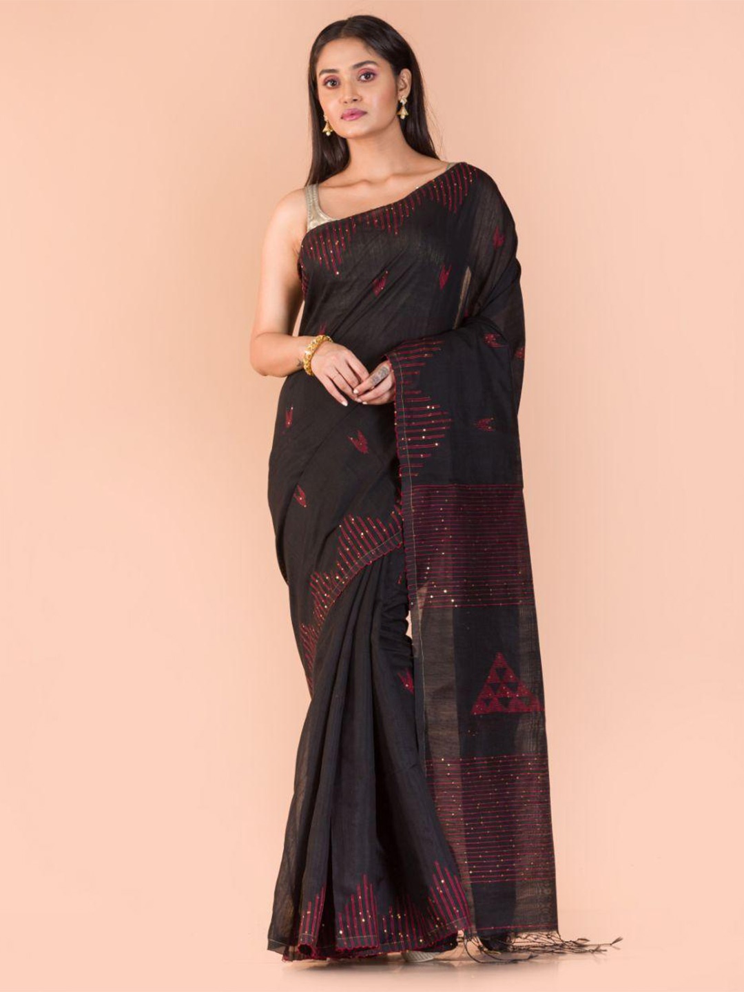 

Angoshobha Woven Design Printed Cotton Blend Saree, Black