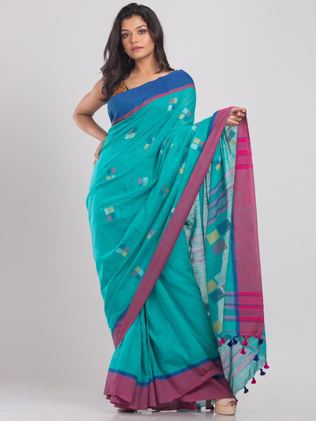 

Angoshobha Geometric Woven Design Pure Cotton Jamdani Saree, Blue