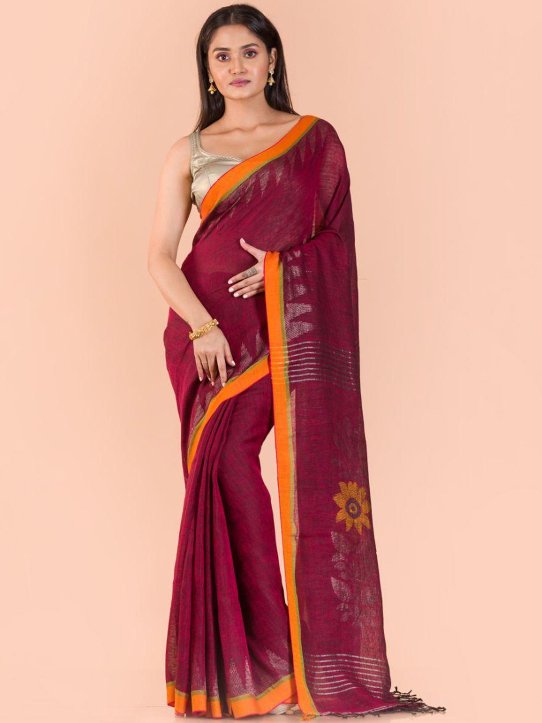 

Angoshobha Woven Design Pure Linen Saree, Maroon