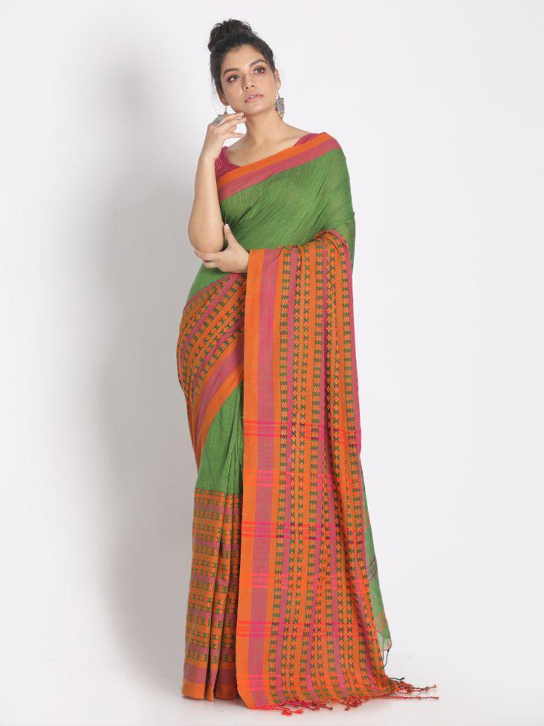 

Angoshobha Woven Design Pure Cotton Saree, Green