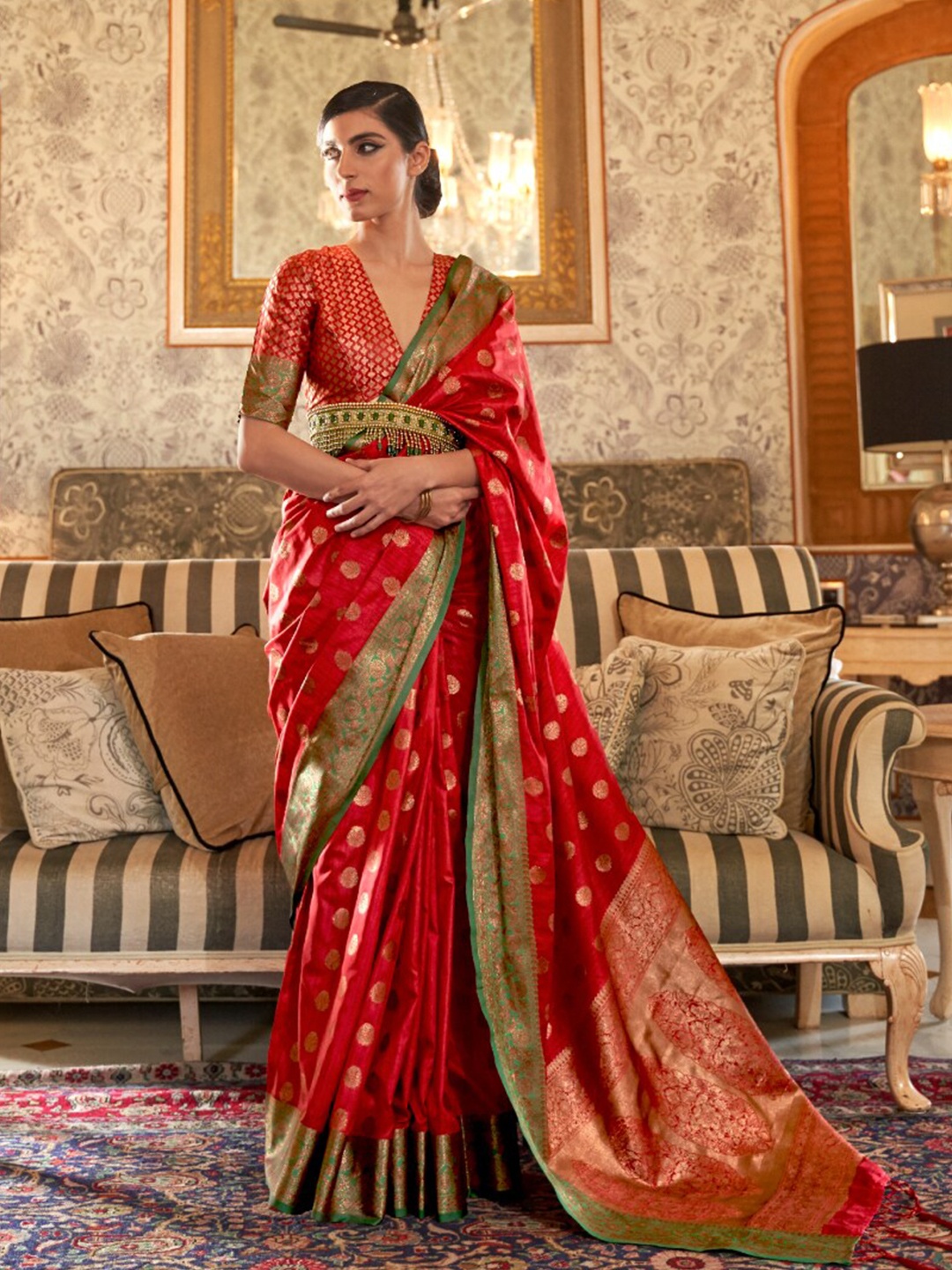 

NK Textiles Woven Design Silk Blend Handloom Kanjeevaram Saree, Red