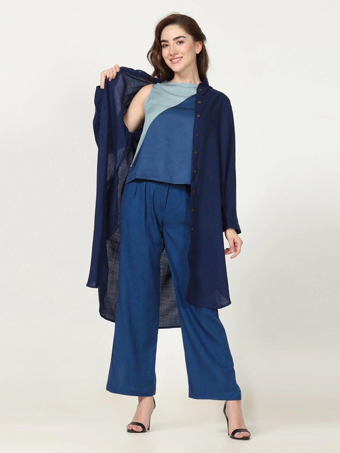 

Saltpetre Colourblocked Organic Cotton Top With Trouser With Shrug, Navy blue