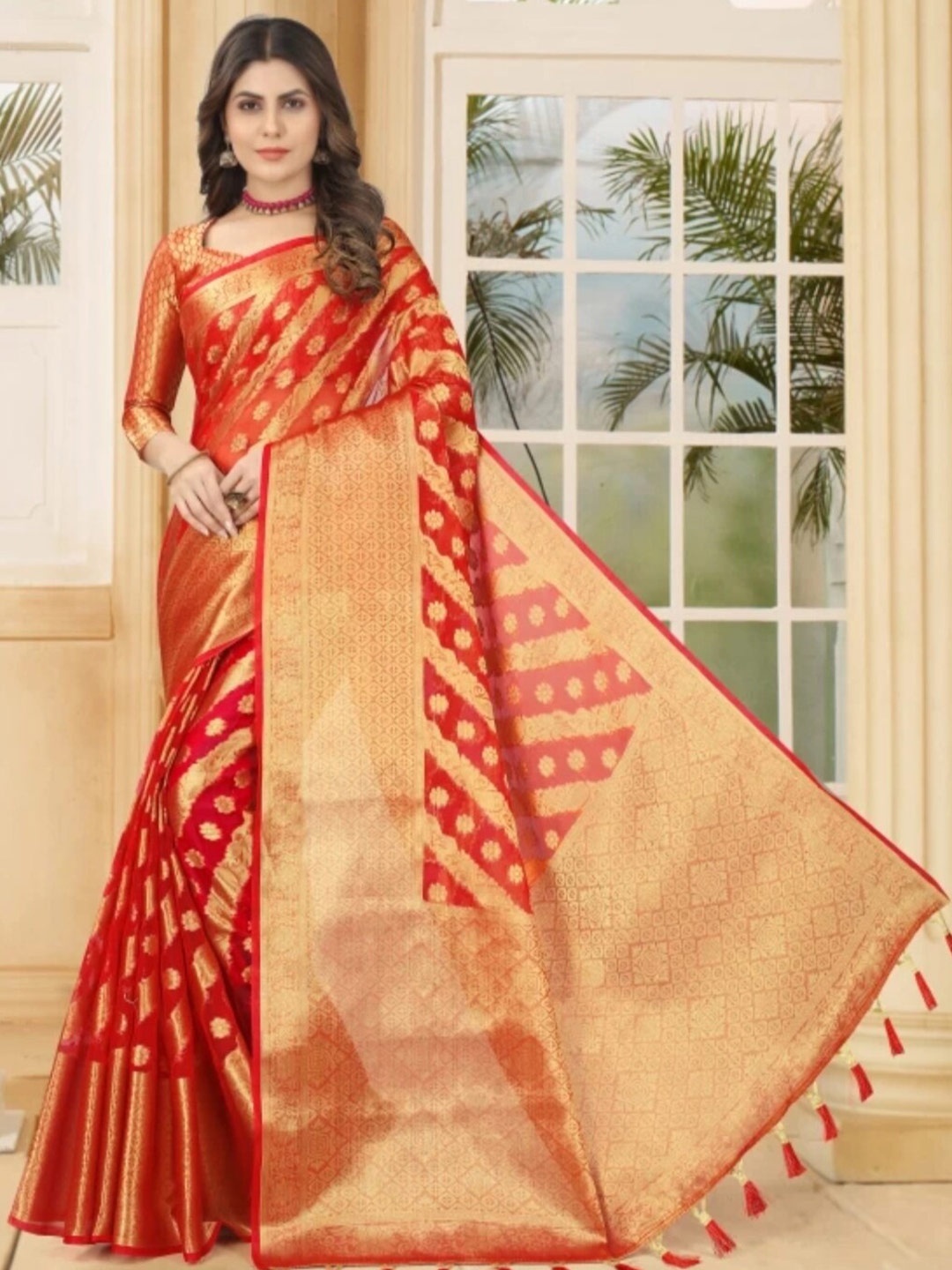 

Banaras silk palace Ethnic Woven Design Zari Organza Banarasi Saree, Red