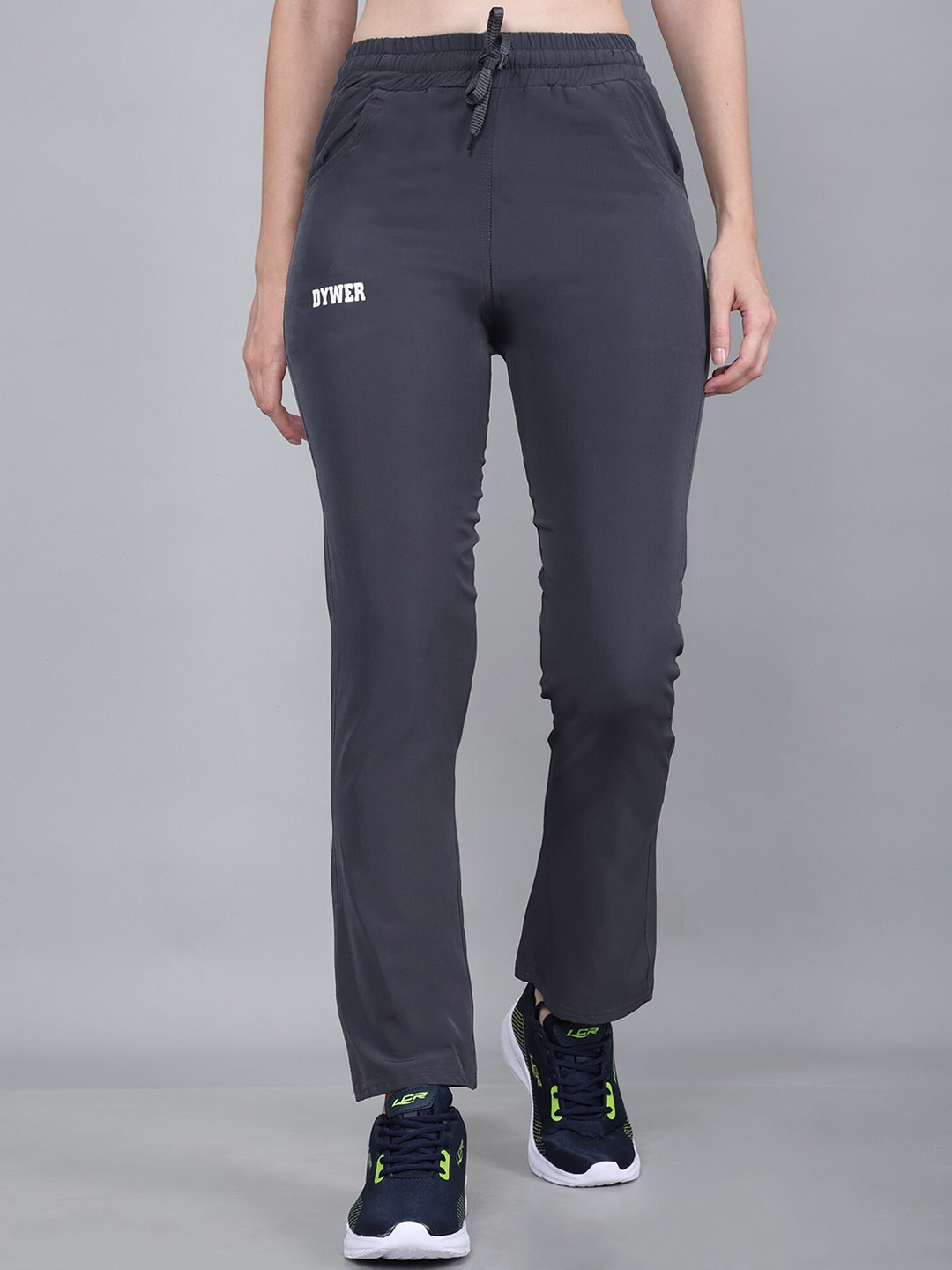 

BAESD Girls Relaxed Fit Mid-Rise Rapid-Dry Track Pant, Grey