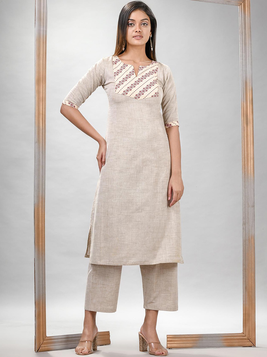 

Angoshobha Woven Design V-Neck Pure Cotton Straight Kurta with Palazzos, Grey