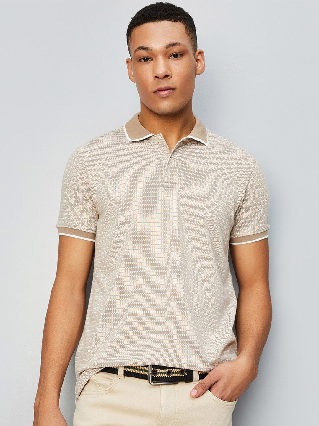 

max Geometric Printed Polo Collar Regular Fit T-shirt, Brown