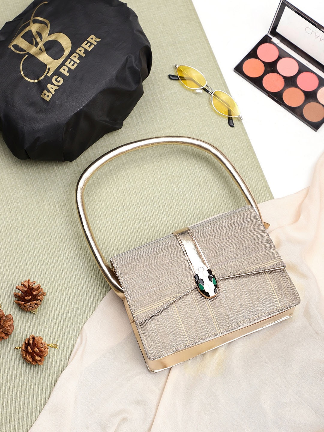 

Bag Pepper Textured Structured Satchel, Gold
