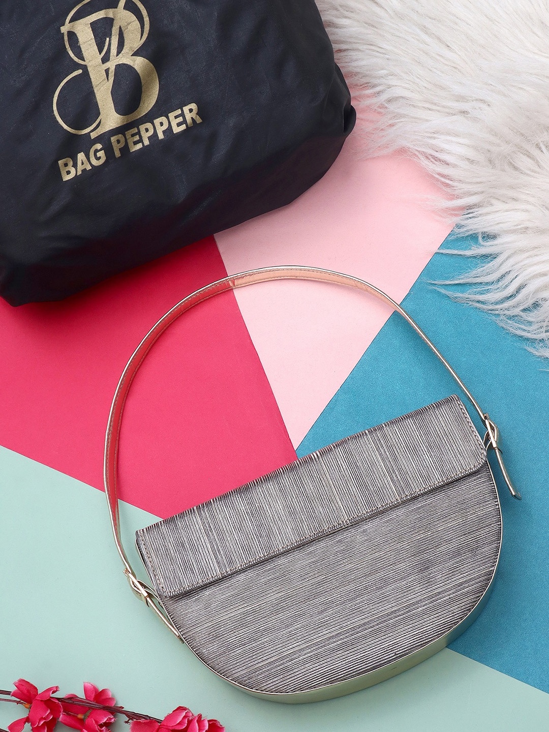 

Bag Pepper Striped Structured Handheld Bag, Grey