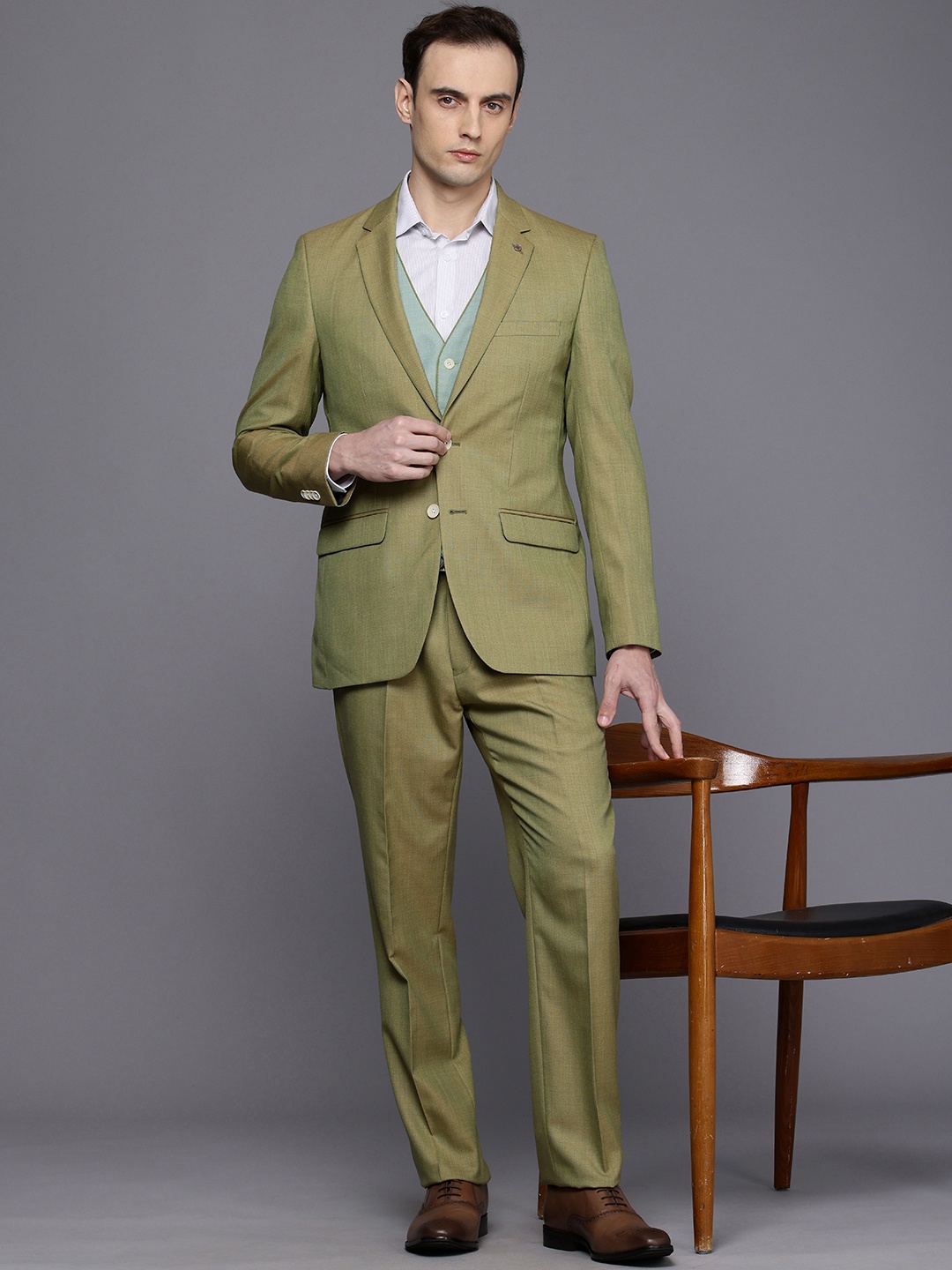 

Raymond Contemporary Fit Single Breasted 3-Piece Party Wear Suit, Green