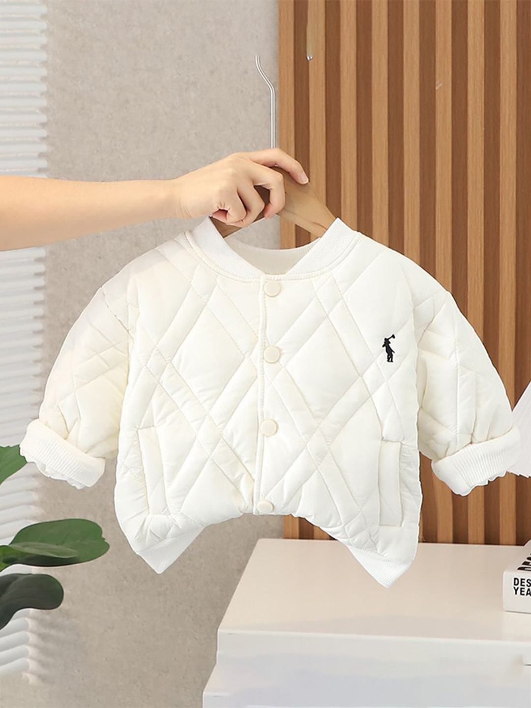 

INCLUD Boys White Lightweight Knitted Jacket