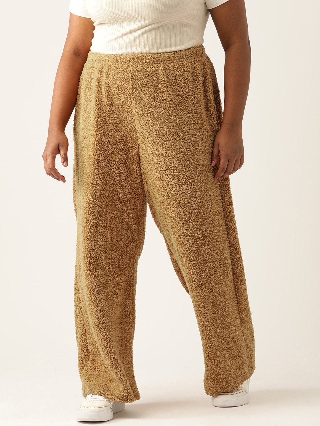 

theRebelinme Plus Size Relaxed High-Rise Trousers, Camel brown