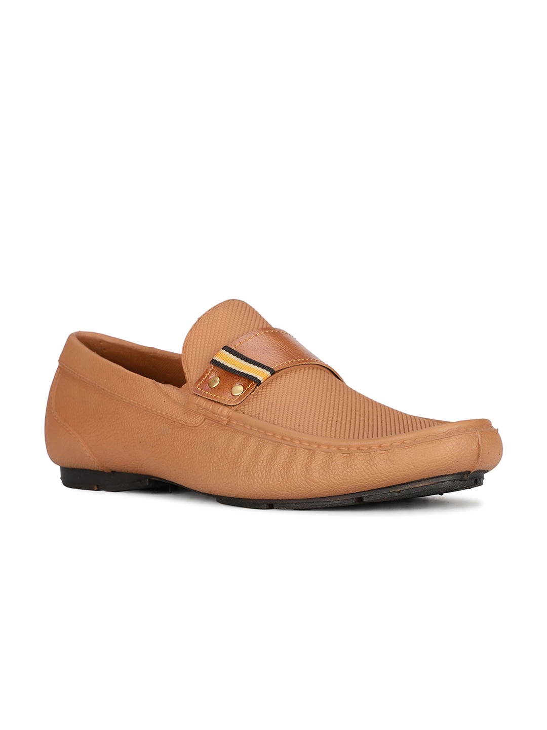 

Bata Men Textured Round Toe Loafers, Tan