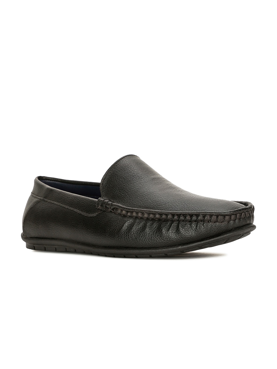 

Bata Men Textured Round Toe Loafers, Black