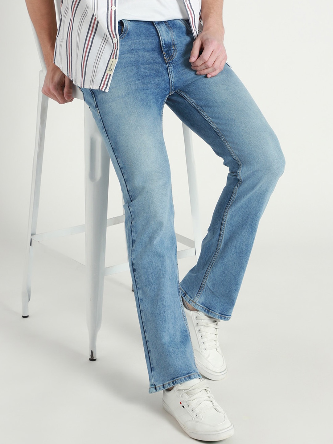 

Dennis Lingo Men Mid Rise Cotton Stretchable Bootcut Jeans, Blue