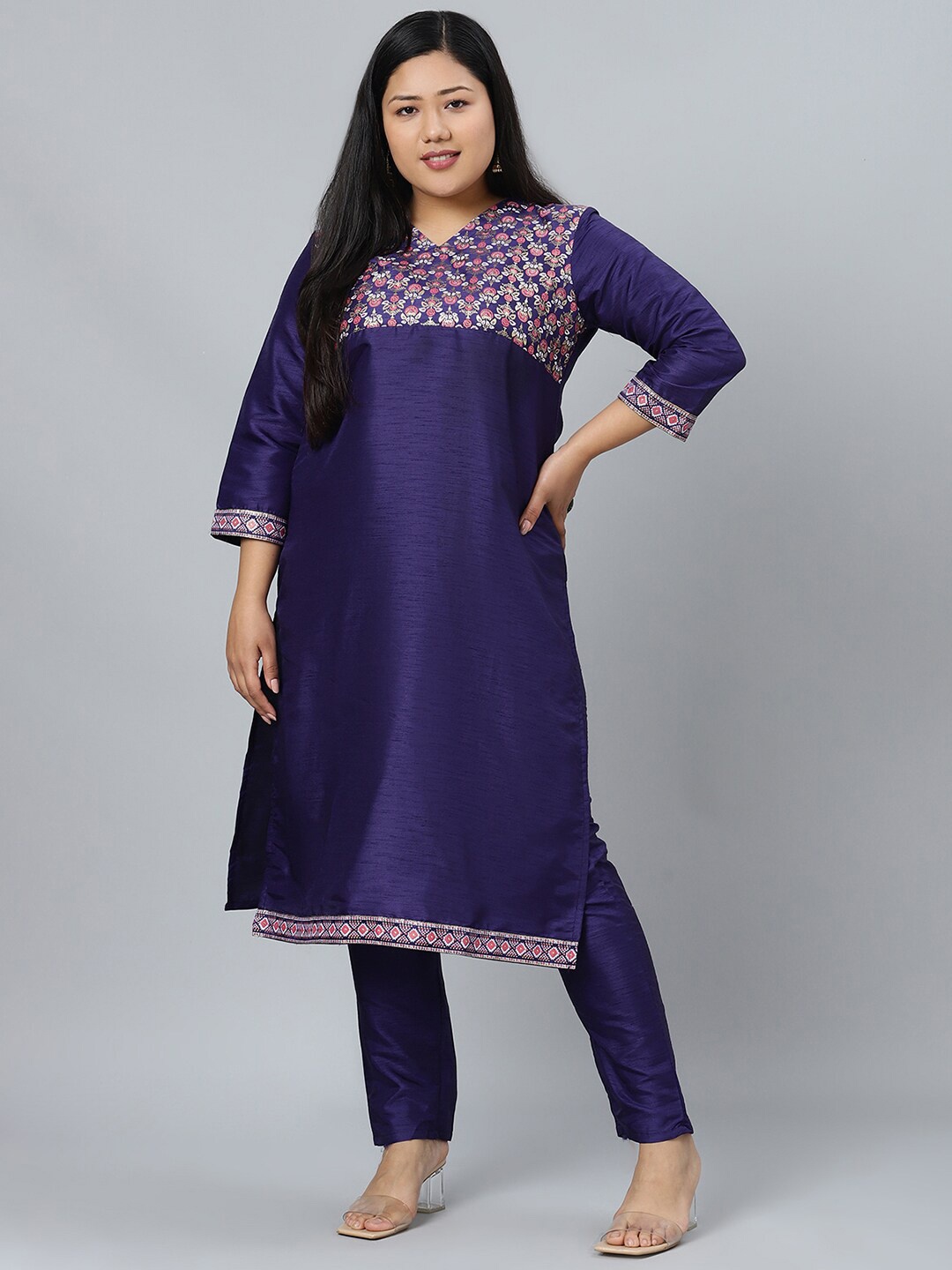 

Sztori Plus Size Ethnic Motifs Printed Straight Kurta with Trousers, Navy blue