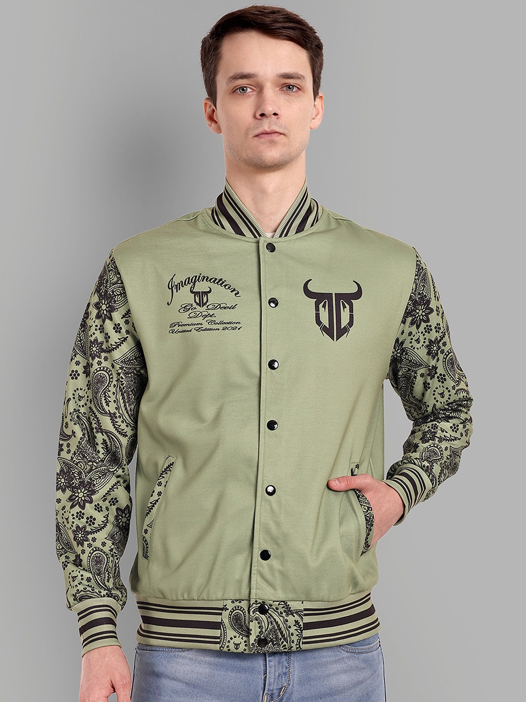

GO DEVIL Graphic Printed Mandarin Collar Bomber Jacket, Green