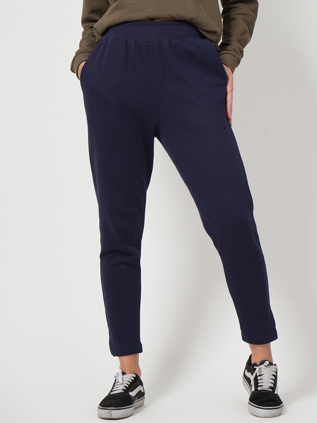 

Saltpetre Women Relaxed High-Rise Organic Cotton Joggers, Navy blue