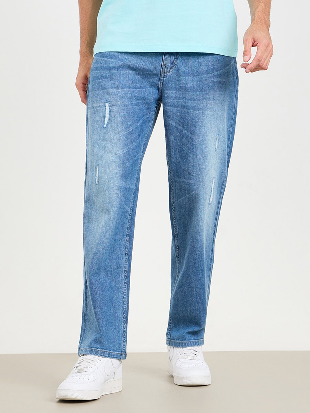 

Styli Men Relaxed Fit Mid Rise Distressed Jeans, Blue
