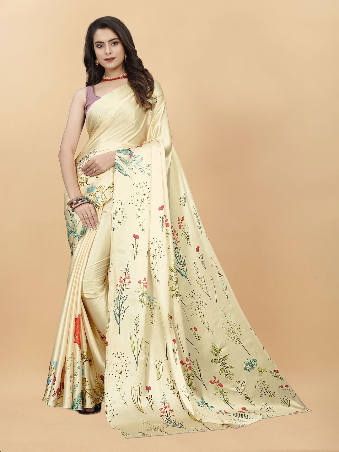 

DIVASTRI Floral Printed Satin Saree, Cream