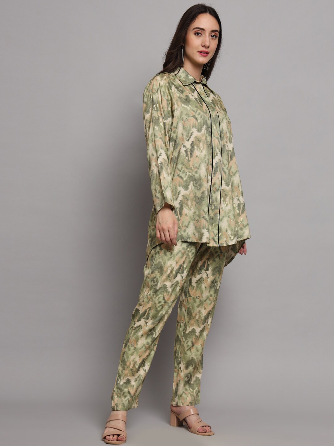 

FABDYOR Printed Shirt with Trousers, Green