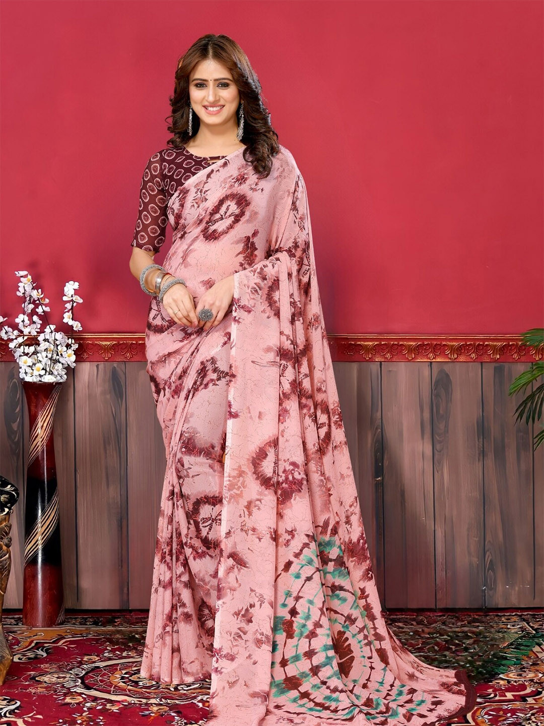 

MAGMINA Tie and Dye Pure Georgette Banarasi Saree, Maroon