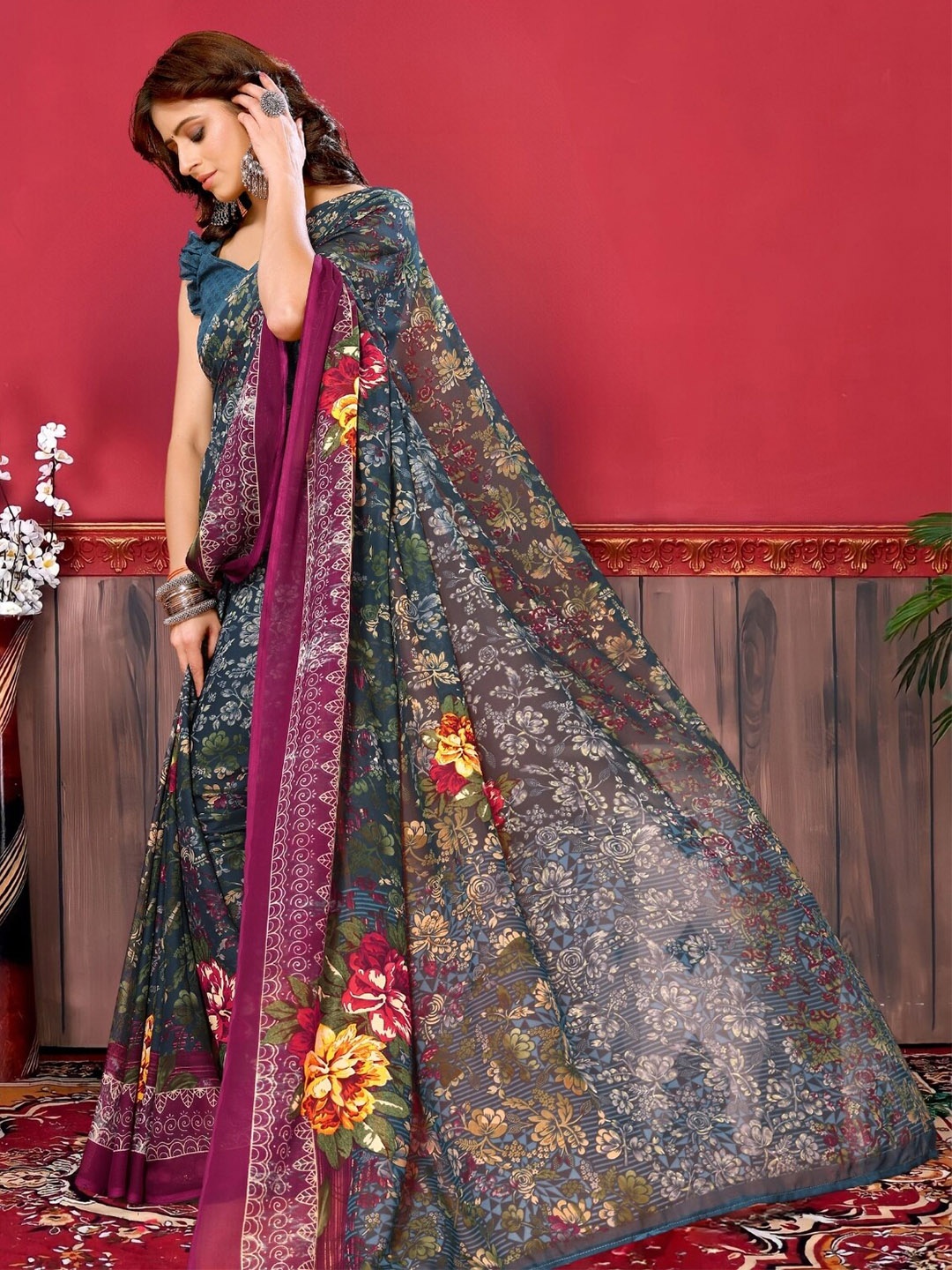 

MAGMINA Floral Printed Saree, Turquoise blue