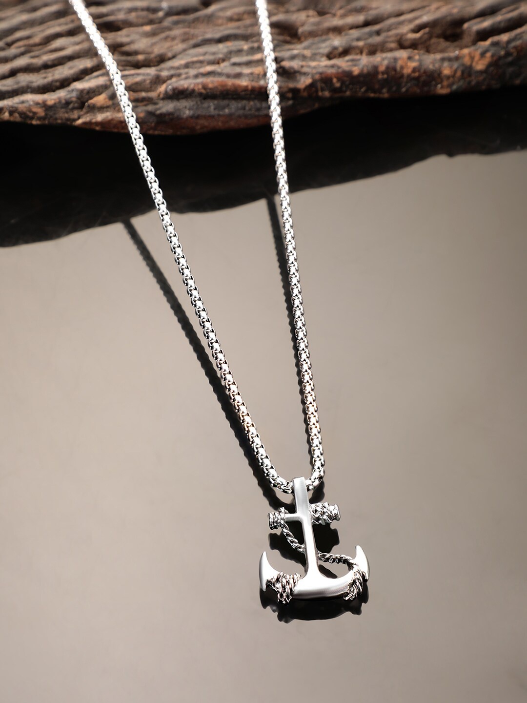 

The Roadster Lifestyle Co. Men Silver Plated Pendant & Chain