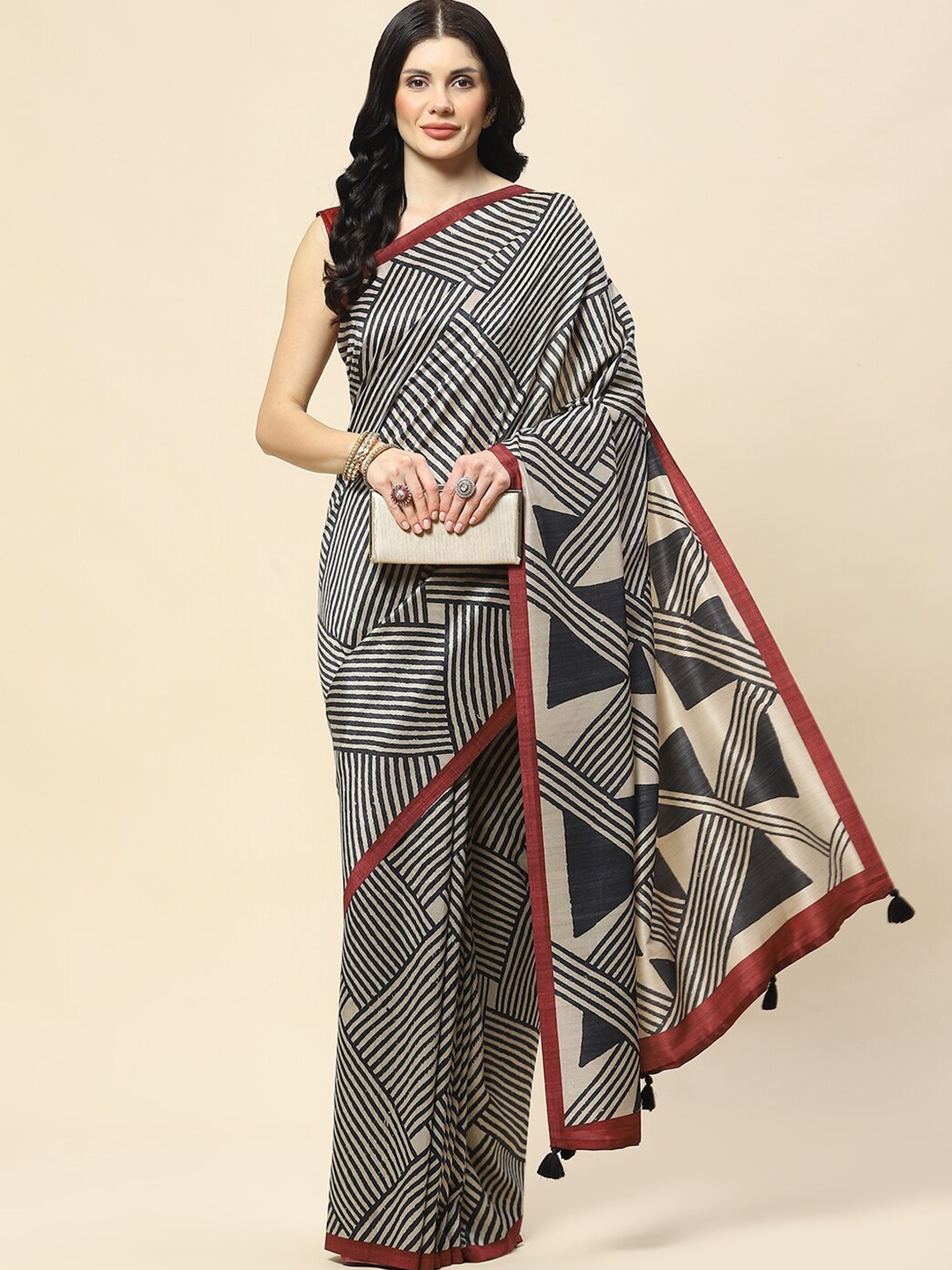 

Meena Bazaar Geometric Printed Tussar Art Silk Saree, Black