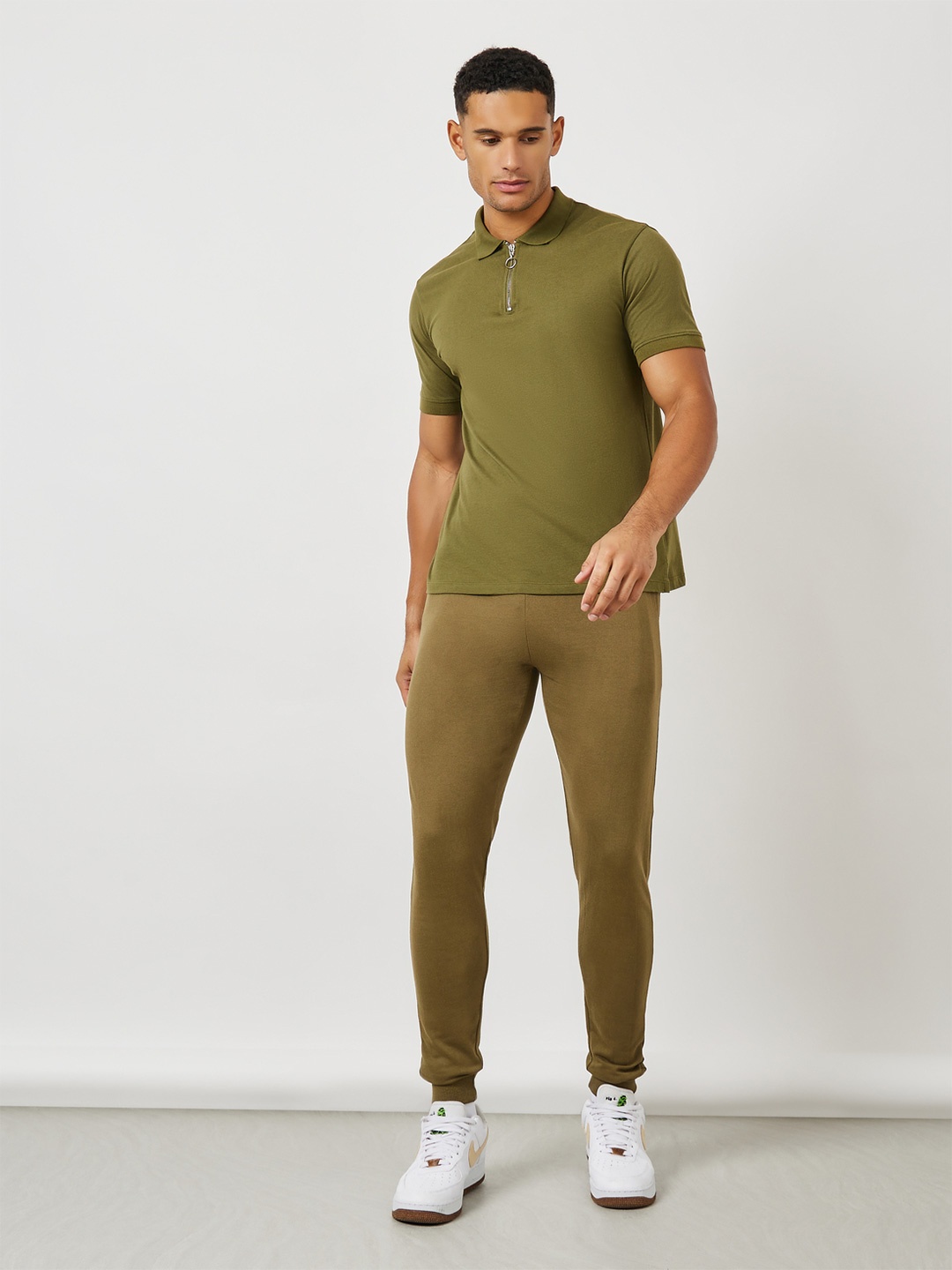 

Styli Men Mid Rise Cotton Joggers, Olive