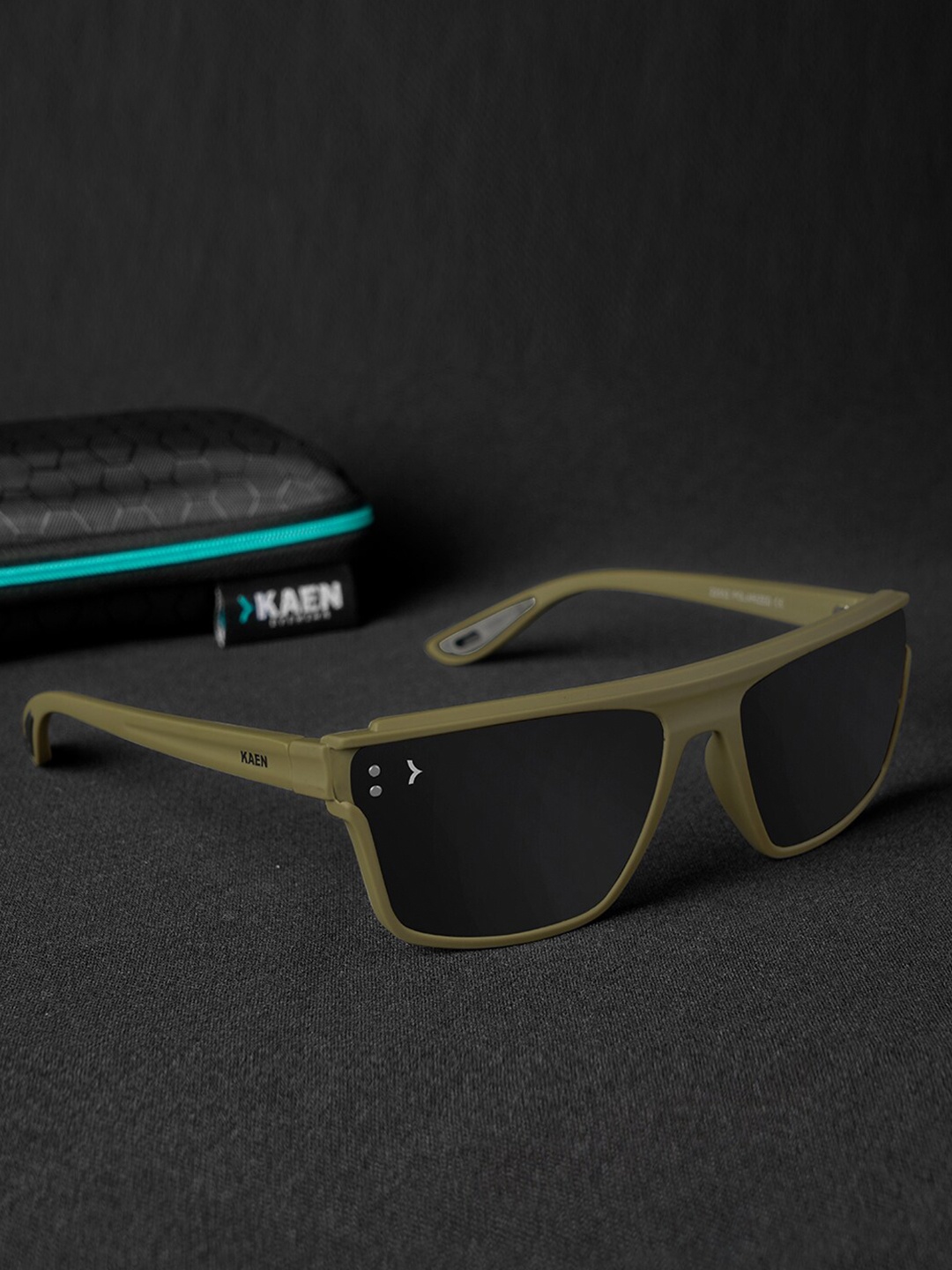 

KAEN EYEWEAR Unisex Square Sunglasses with Polarised Lens KASKnoxC2, Black