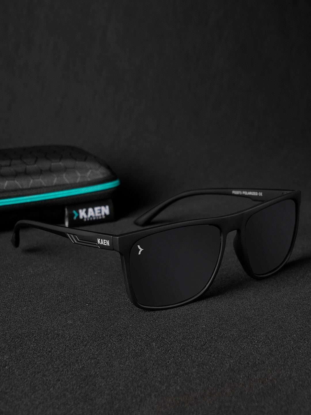 

KAEN EYEWEAR Unisex Square Sunglasses with Polarised Lens KASKoda, Black