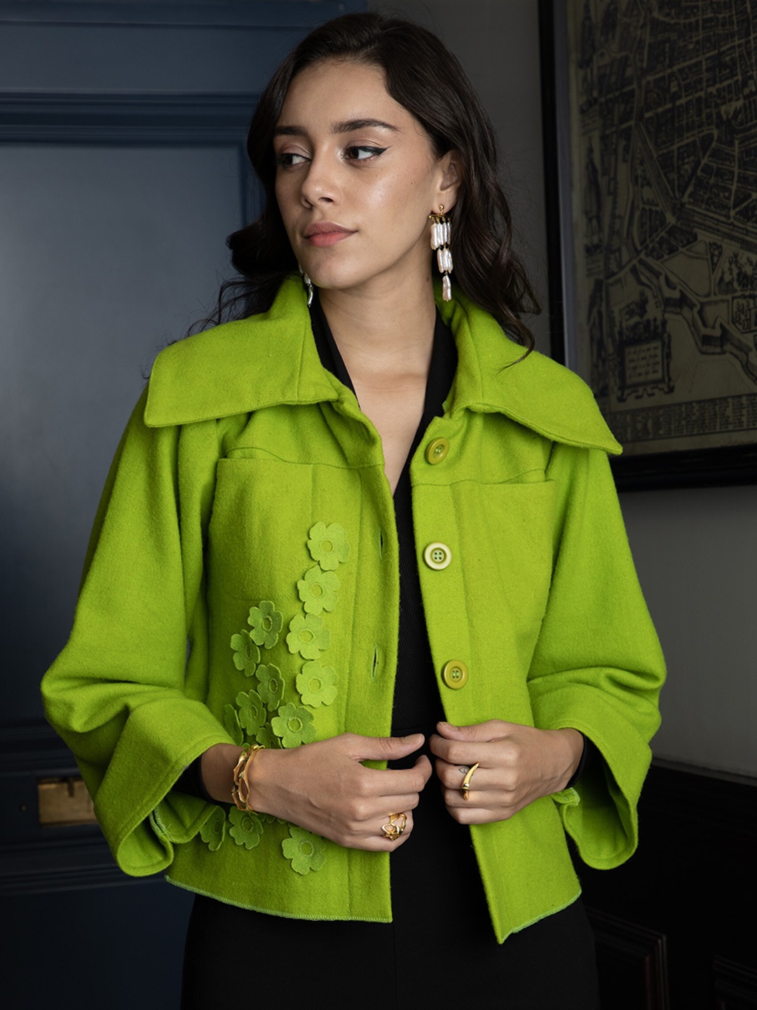 

Rhe-Ana Spread Collar Woollen Tailored Jacket, Lime green