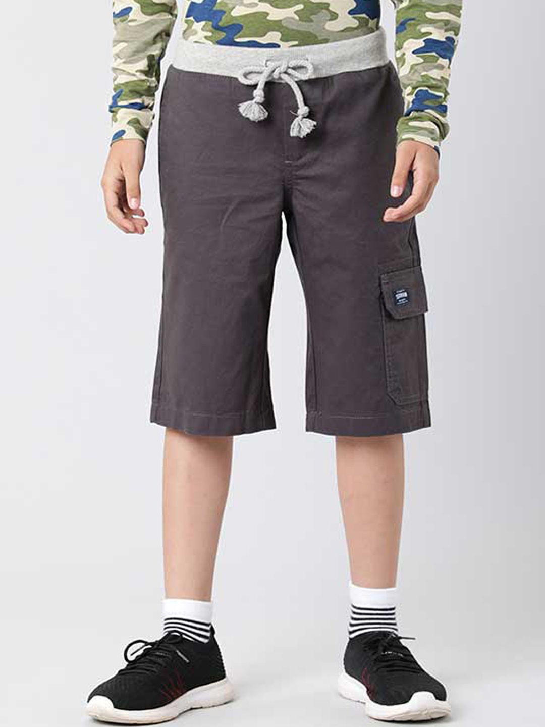 

Indian Terrain Boys Outdoor Regular Shorts, Grey