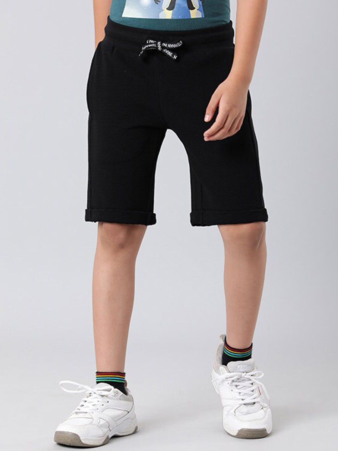 

Indian Terrain Boys Mid-Rise Pure Cotton Shorts, Black