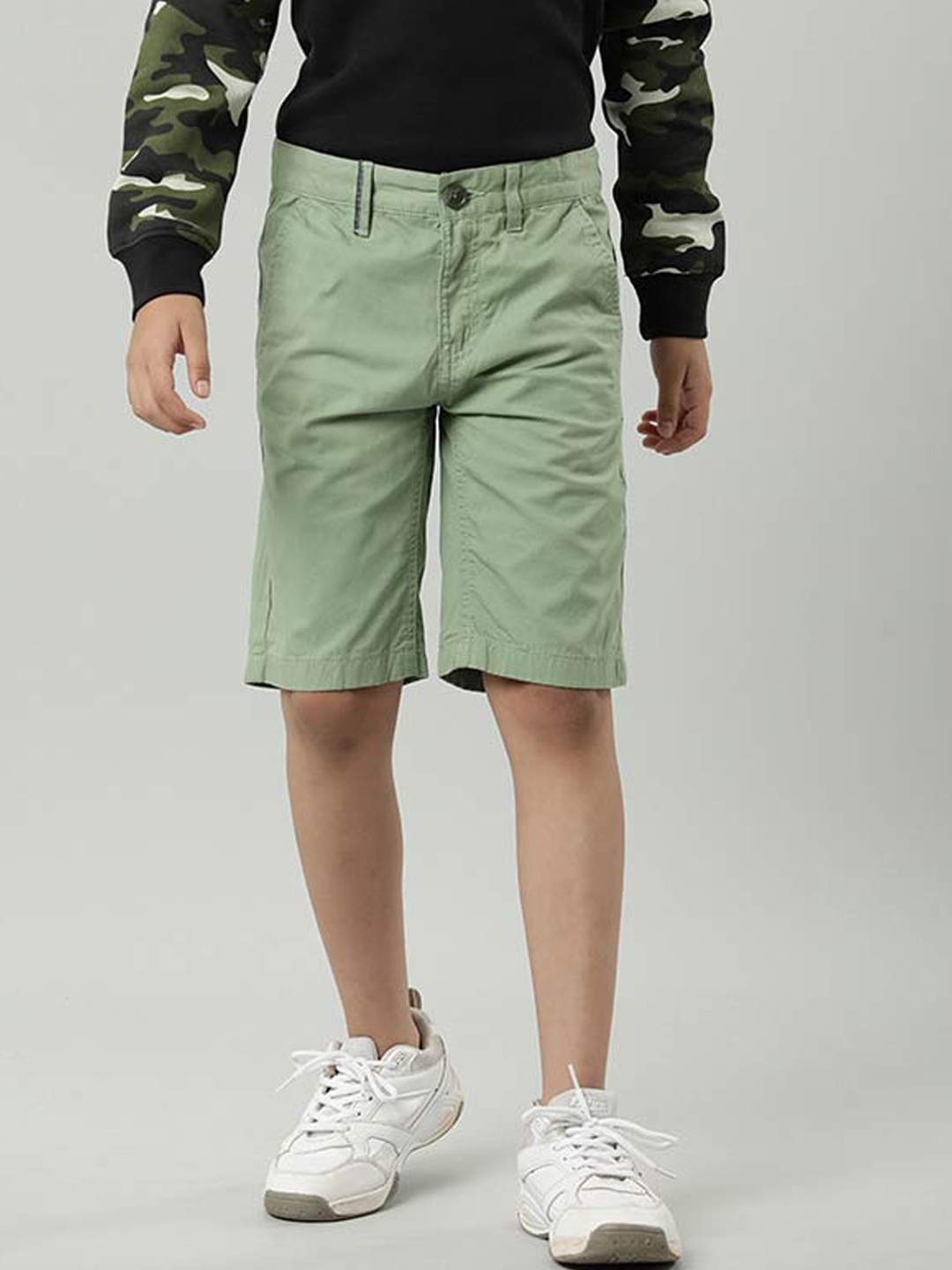 

Indian Terrain Boys Mid-Rise Pure Cotton Shorts, Green