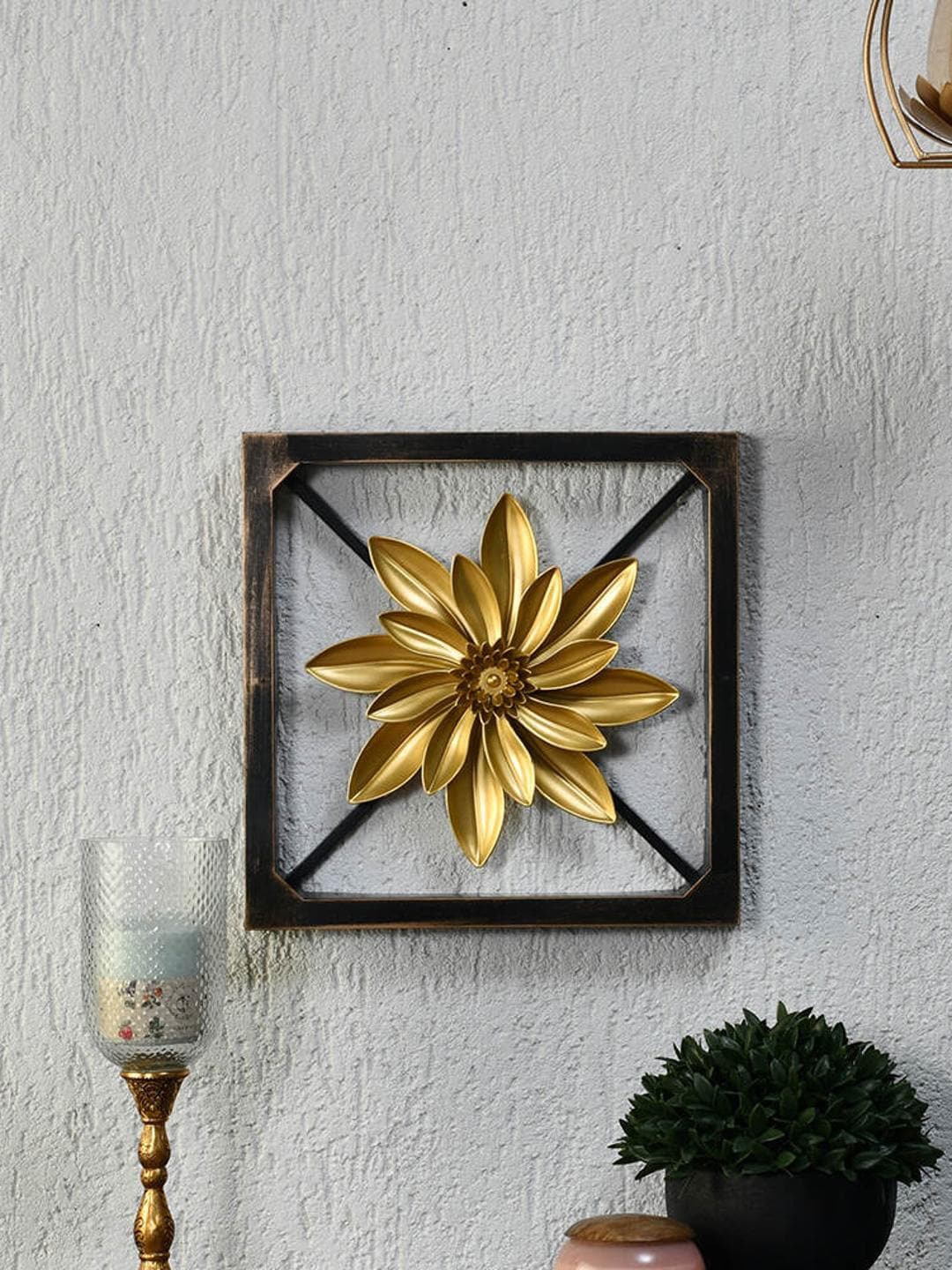 

Athome by Nilkamal Floral Plaque Frame Wall Decor, Gold