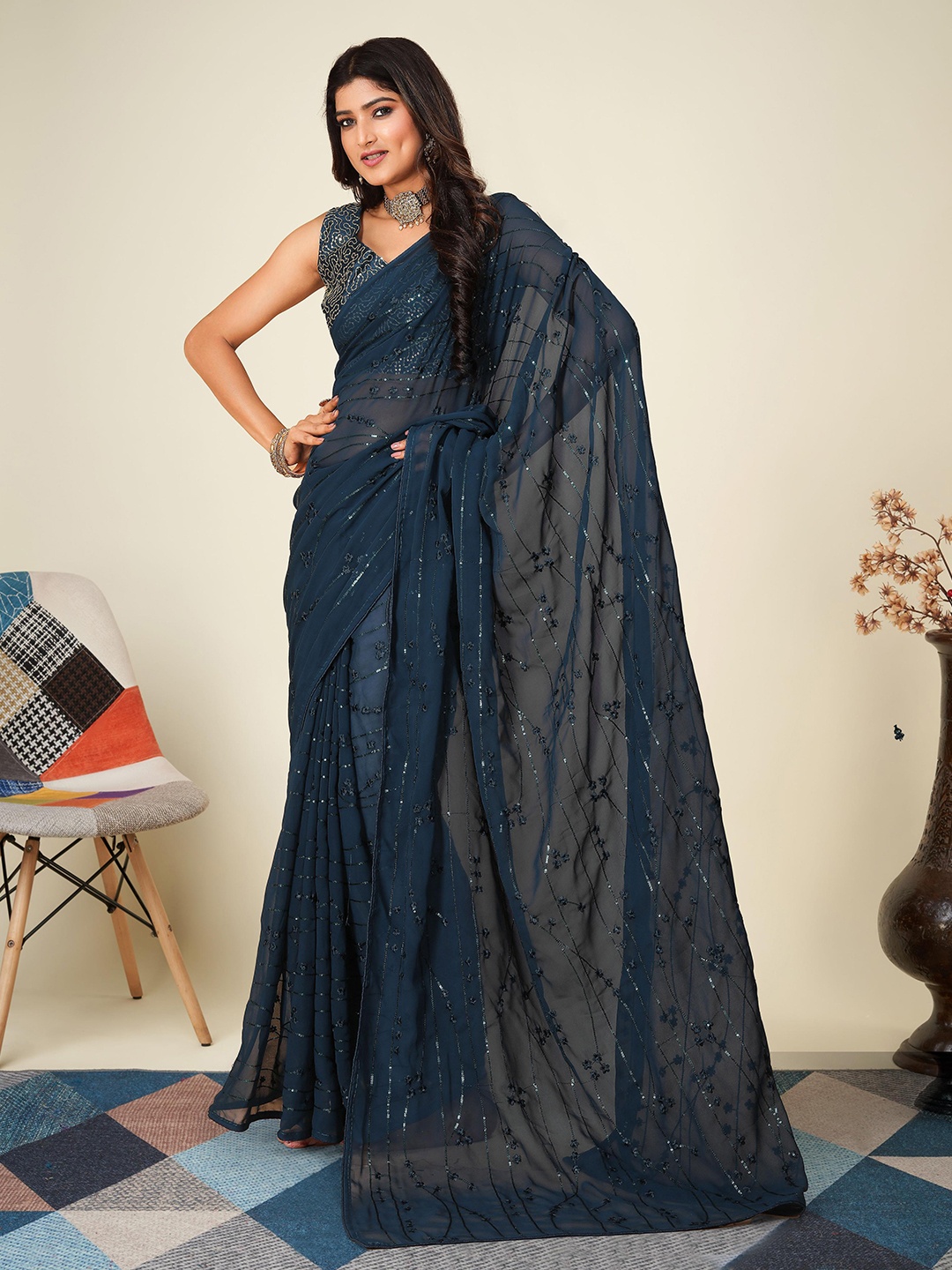 

VAIRAGEE Sequinned Embellished Saree, Teal