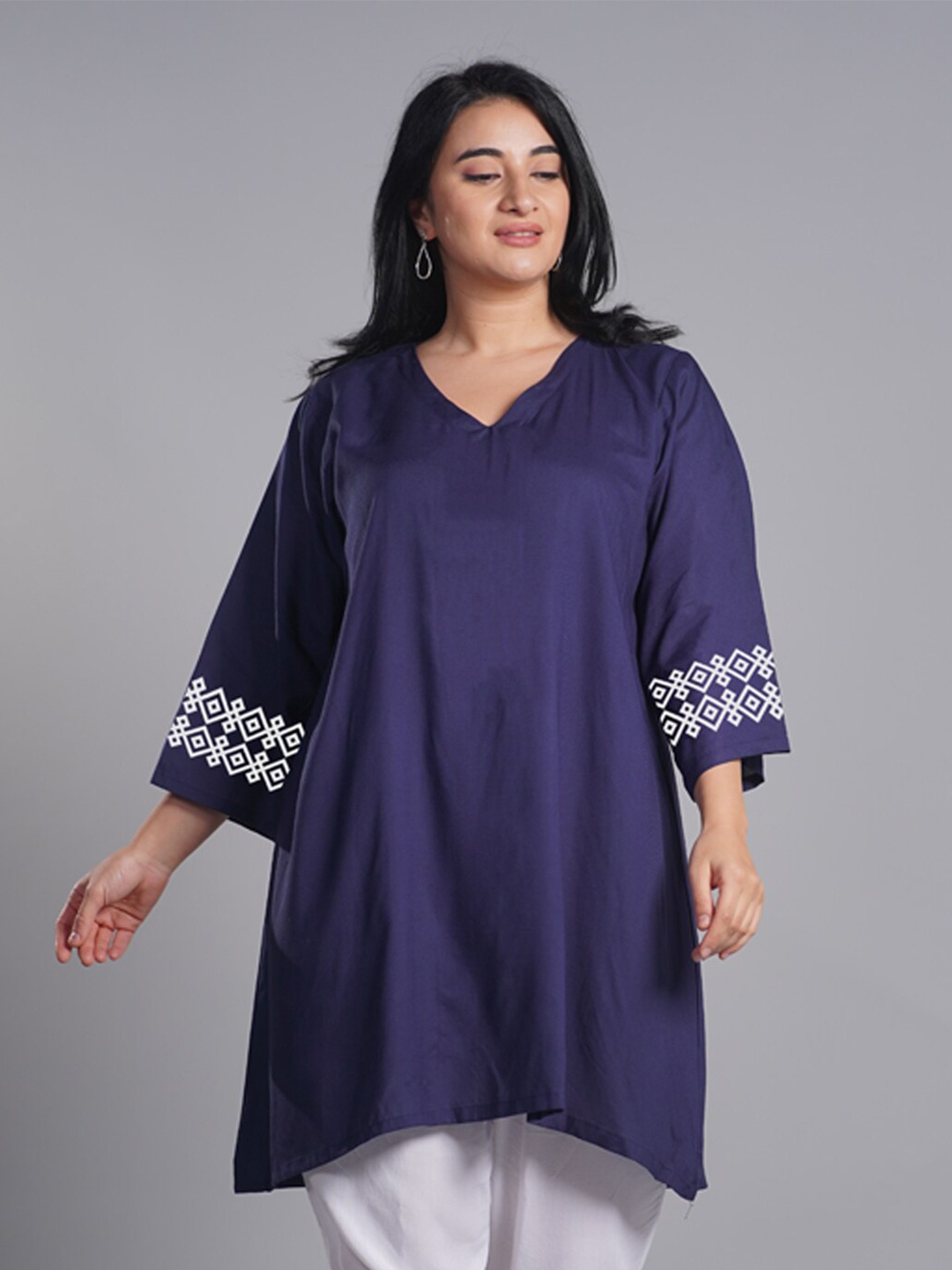 

LetsDressUp PLus Size Printed V-Neck A-Line Kurta, Navy blue