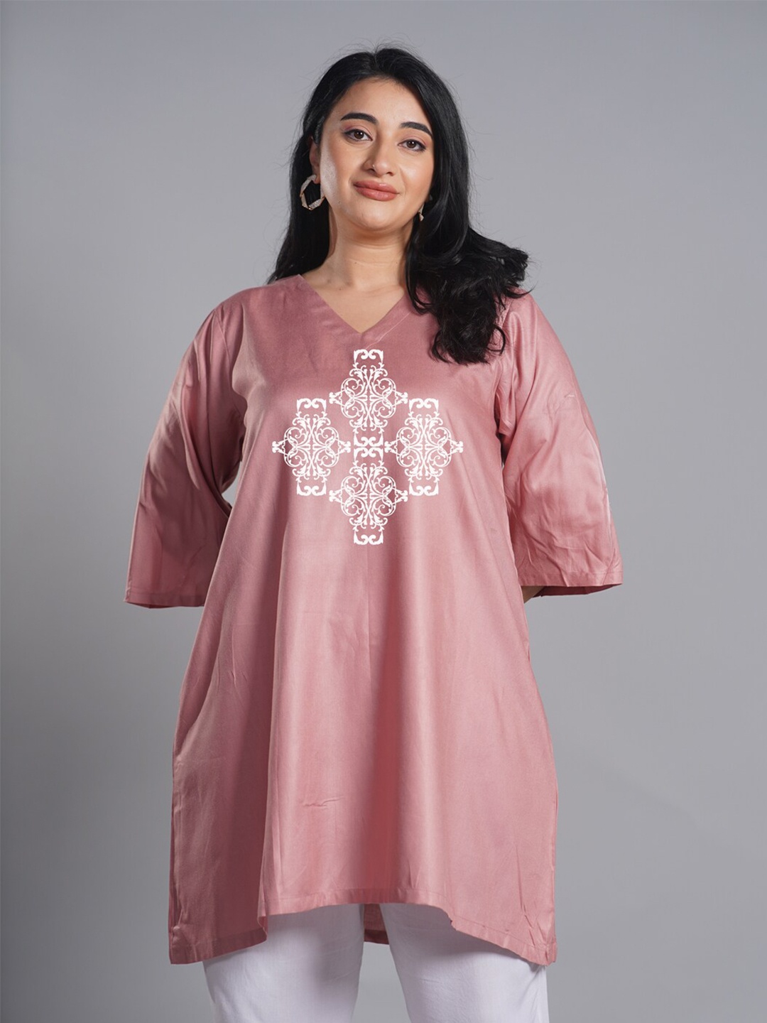 

LetsDressUp Plus Size Floral Printed V-Neck Three-Quarter Flared Sleeves Kurta, Rose