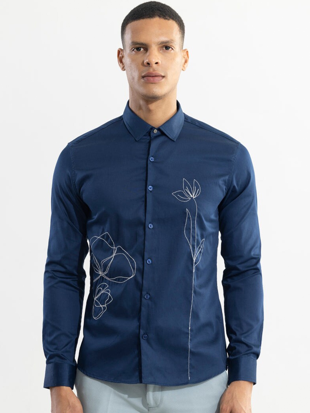 

Snitch self design Spread Collar Classic Cotton Slim Fit Casual Shirt, Navy blue
